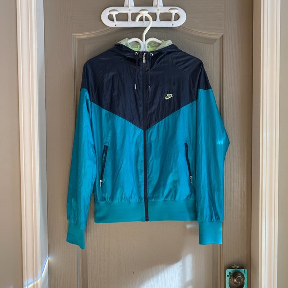nike rain bomber shell jacket - Picture 3 of 15